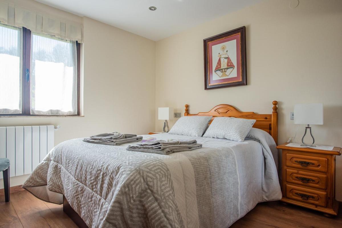 Apartamentos La Cortina Onís Extérieur photo