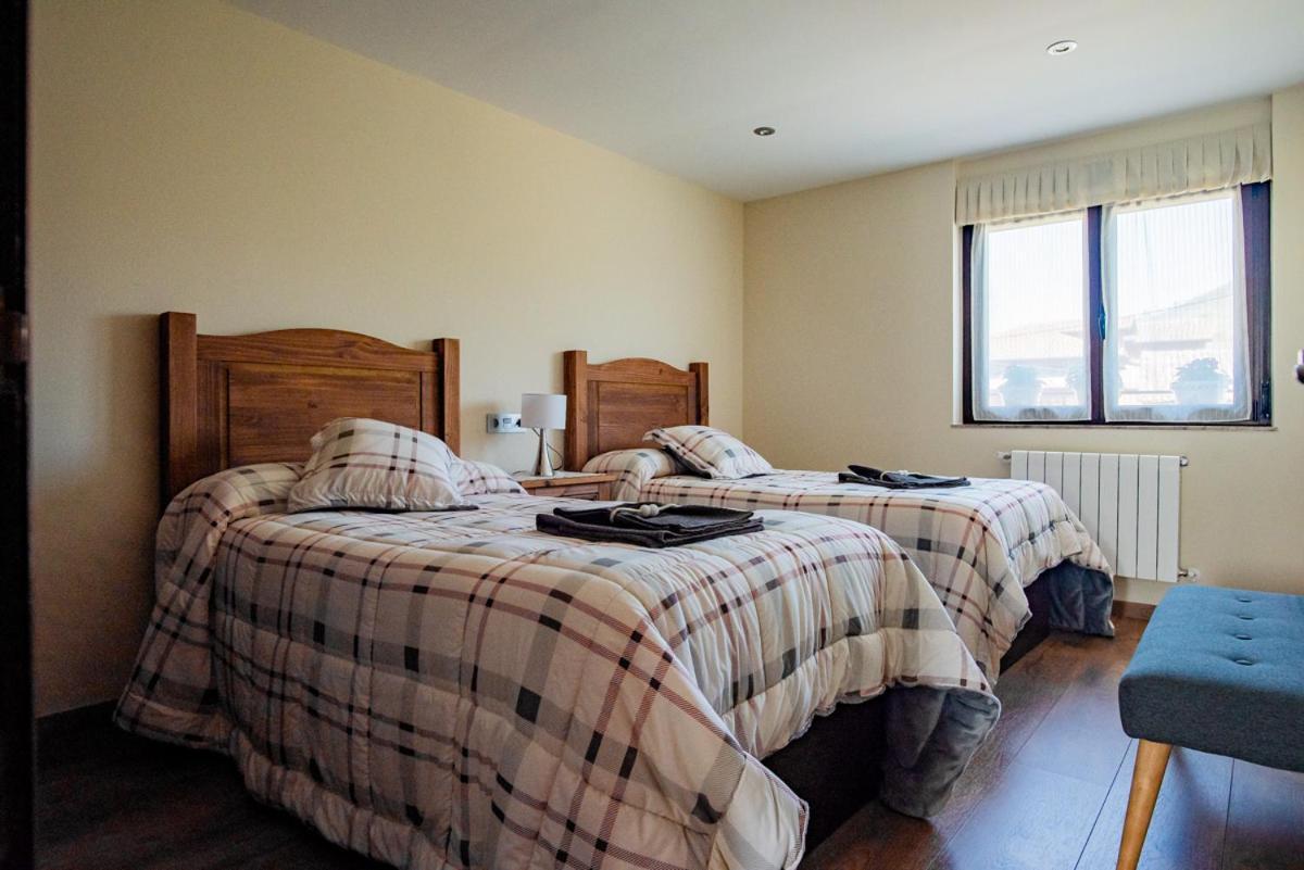 Apartamentos La Cortina Onís Extérieur photo