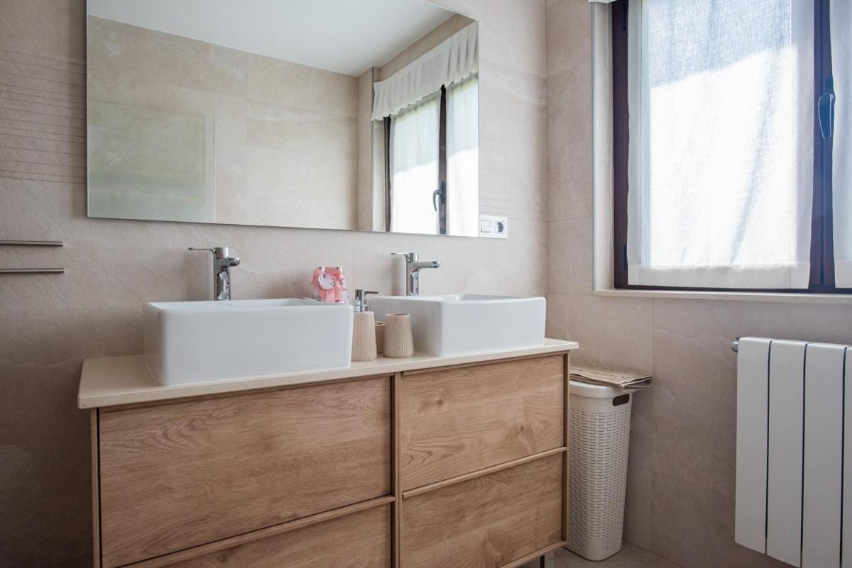 Apartamentos La Cortina Onís Extérieur photo