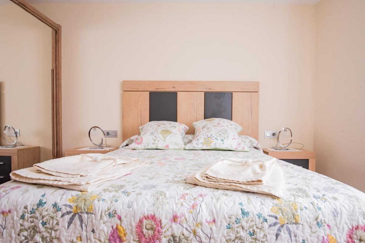Apartamentos La Cortina Onís Extérieur photo